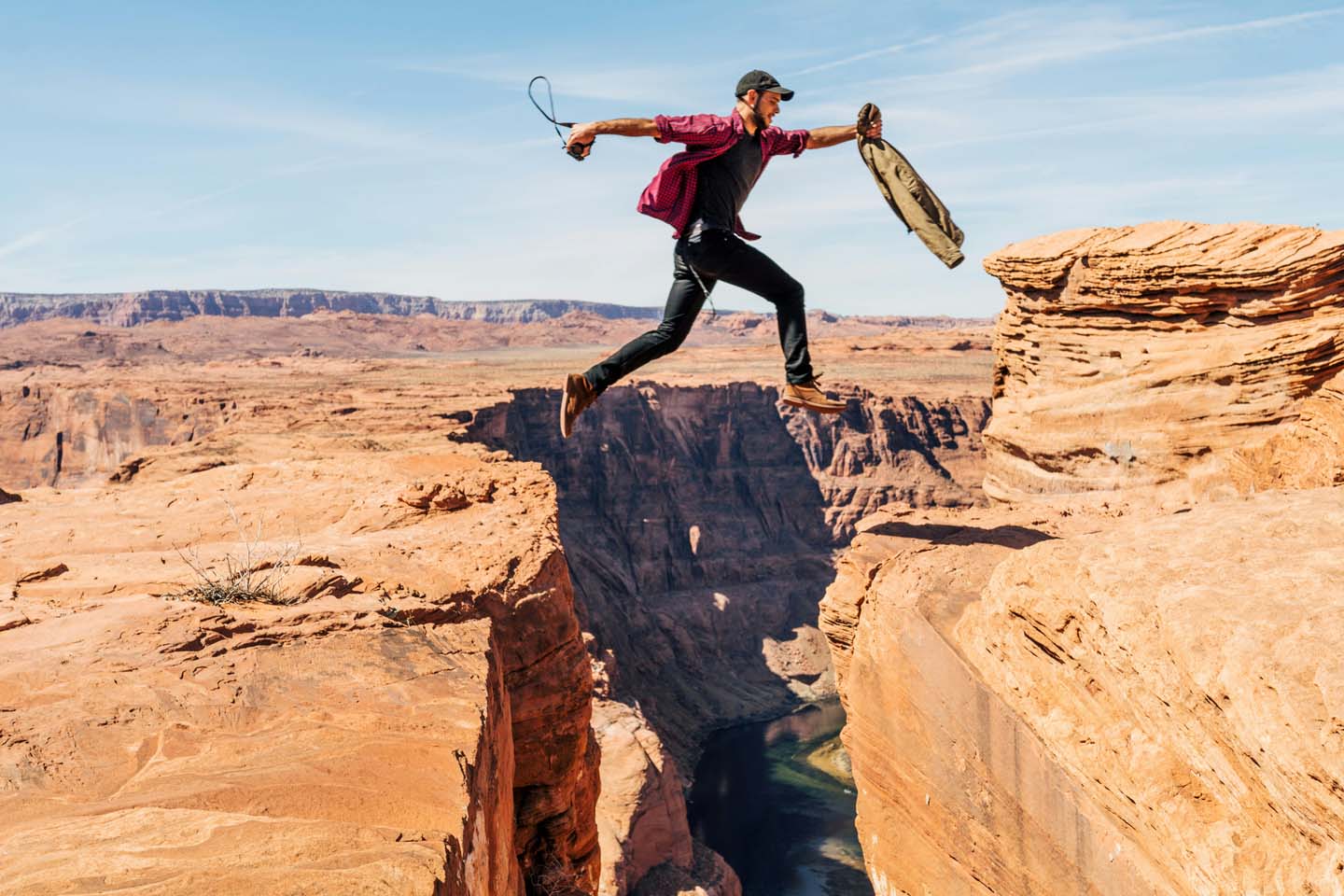 Managers lack confidence in employee performance as hybrid setups become permanent